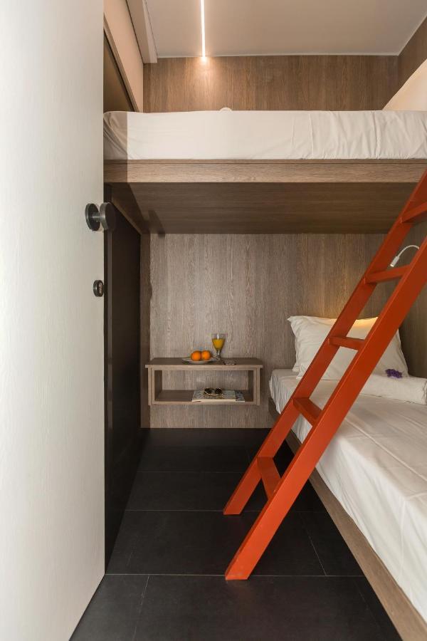 מלון Corfu  Loc Hospitality Urban Den מראה חיצוני תמונה