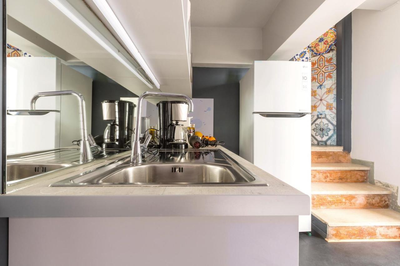 מלון Corfu  Loc Hospitality Urban Den מראה חיצוני תמונה